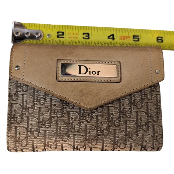 Dior Tan and Brown Women's Wallet Canvas Leather Needs Snap Replacement Preloved - Picture 14 of 15